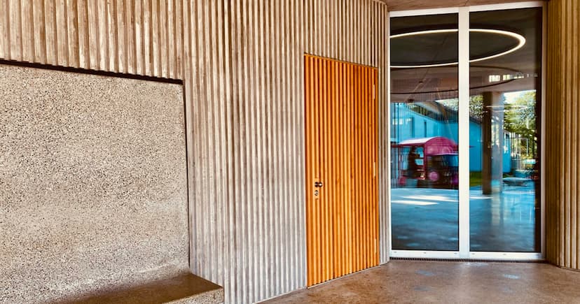 Xuemo's New Book Tops Amazon Charts with Mind-Mastery Guide