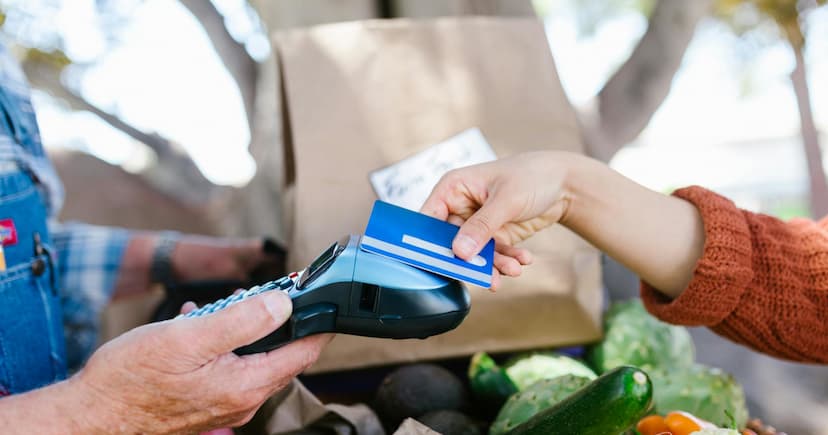 Walmart Warns Rising Gas Prices Squeeze Consumer Spending