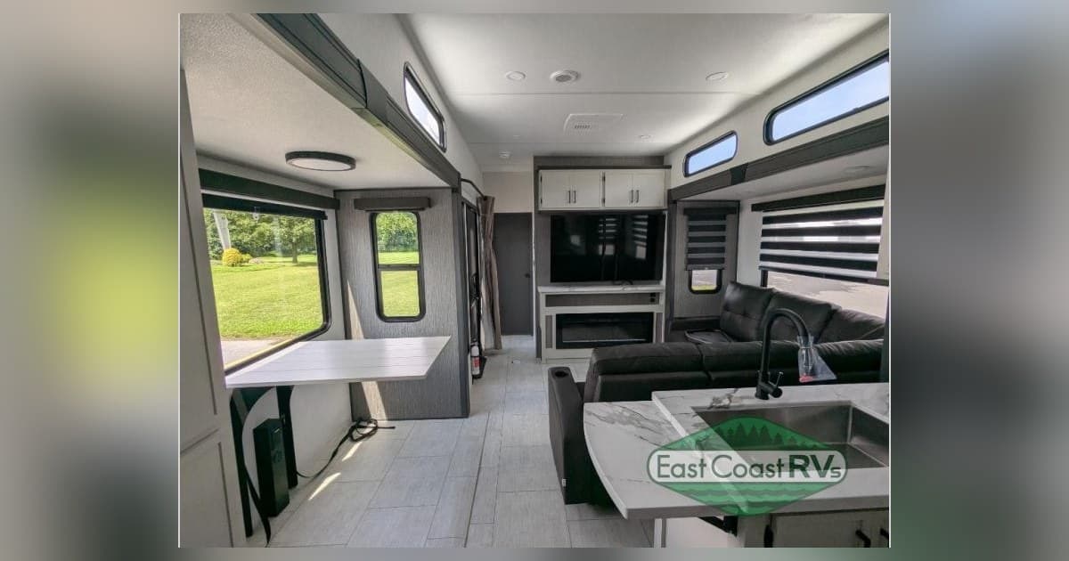 East Coast RVs Adds Destination Trailer, Toy Haulers & Class C Motorhome